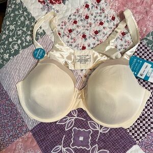 Vanity Fair Women's Elegant Ivory Bra